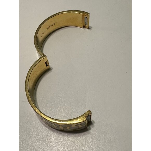 KATE SPADE OF NEW YORK SIGNED RARE "IT'S A BREEZE" BANGLE IDIOM BRACELET - Picture 4 of 7